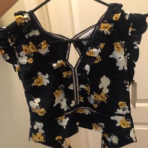 JOA floral tie back crop top